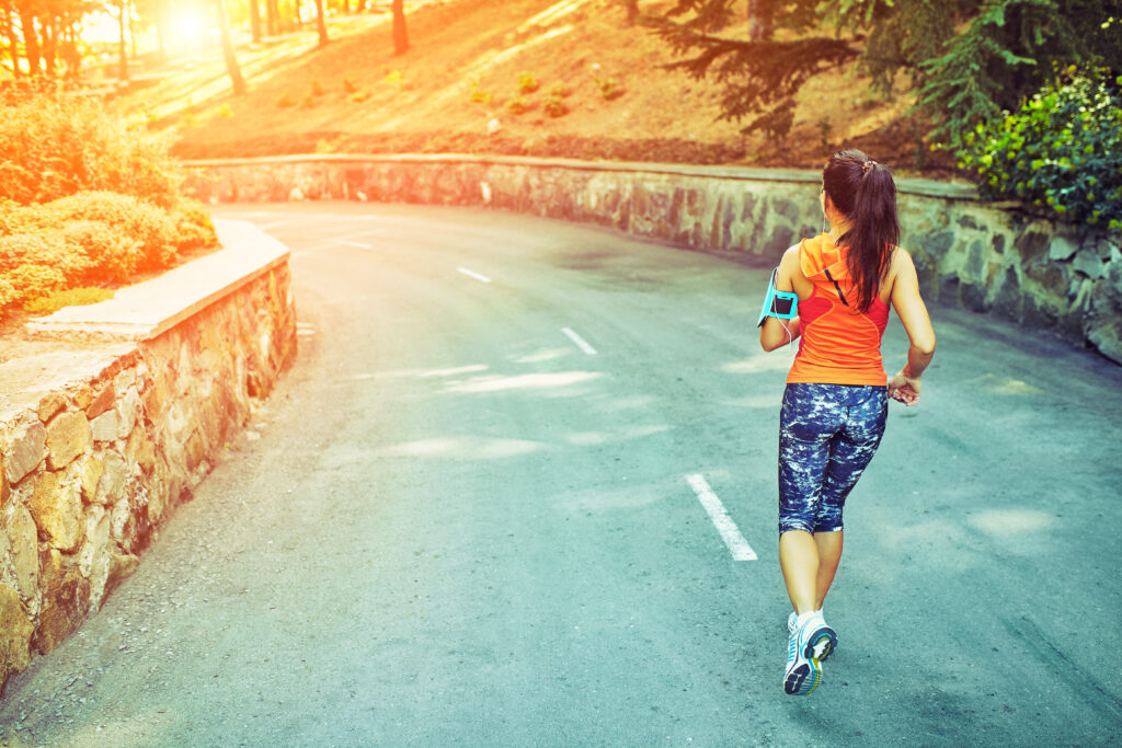 woman smart marathon training